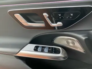 MERCEDES-BENZ E 53 AMG HYBRID 4M