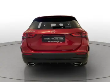 MERCEDES-BENZ GLA 200 AMG