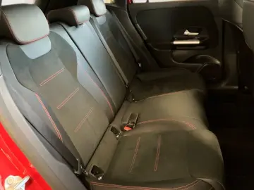 MERCEDES-BENZ GLA 200 AMG