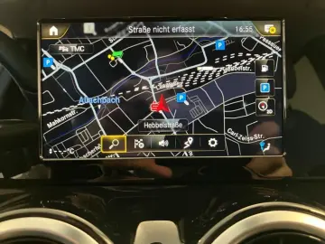 MERCEDES-BENZ GLA 200 AMG