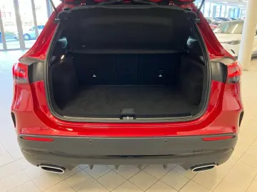 MERCEDES-BENZ GLA 200 AMG