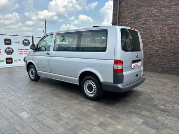 Volkswagen Transporter 2011 11