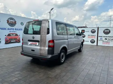 Volkswagen Transporter 2011 11
