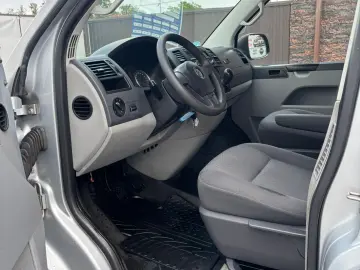 Volkswagen Transporter 2011 11