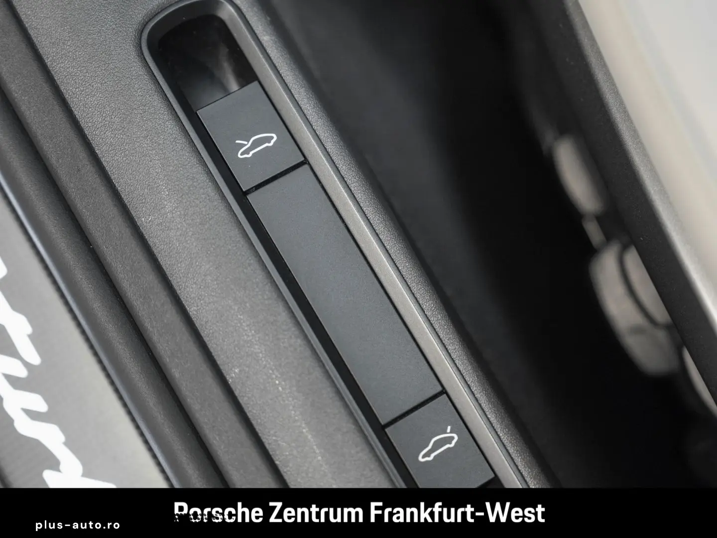 PORSCHE 992 911 Turbo S Cabriolet