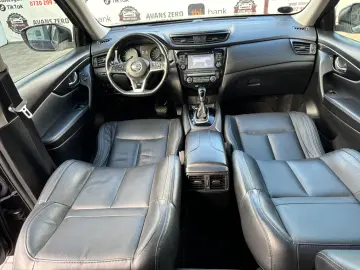 NISSAN X-TRAIL TEKNA 2018