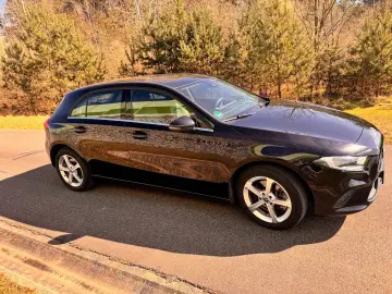 MERCEDES-BENZ A 250 A A 250 e