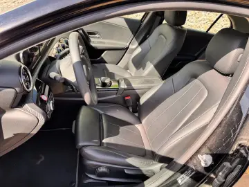 MERCEDES-BENZ A 250 A A 250 e