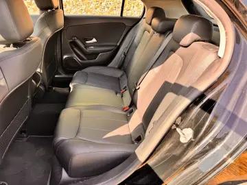 MERCEDES-BENZ A 250 A A 250 e