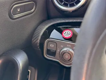 MERCEDES-BENZ A 250 A A 250 e