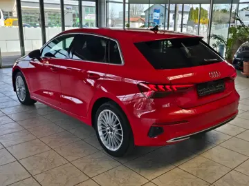 AUDI A3 Sportback 35 TFSI S-tronic S-line MATRIX ACC