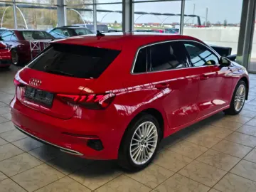AUDI A3 Sportback 35 TFSI S-tronic S-line MATRIX ACC