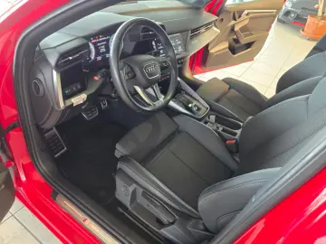 AUDI A3 Sportback 35 TFSI S-tronic S-line MATRIX ACC