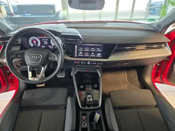 AUDI A3 Sportback 35 TFSI S-tronic S-line MATRIX ACC