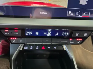 AUDI A3 Sportback 35 TFSI S-tronic S-line MATRIX ACC