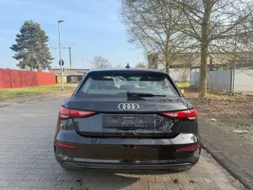 AUDI A3 Sportback 40 TFSIe basis KEYLESS LED NAVI SHZ