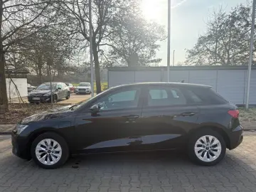 AUDI A3 Sportback 40 TFSIe basis KEYLESS LED NAVI SHZ