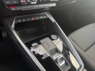 AUDI A3 Sportback 40 TFSIe basis KEYLESS LED NAVI SHZ