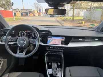 AUDI A3 Sportback 40 TFSIe basis KEYLESS LED NAVI SHZ