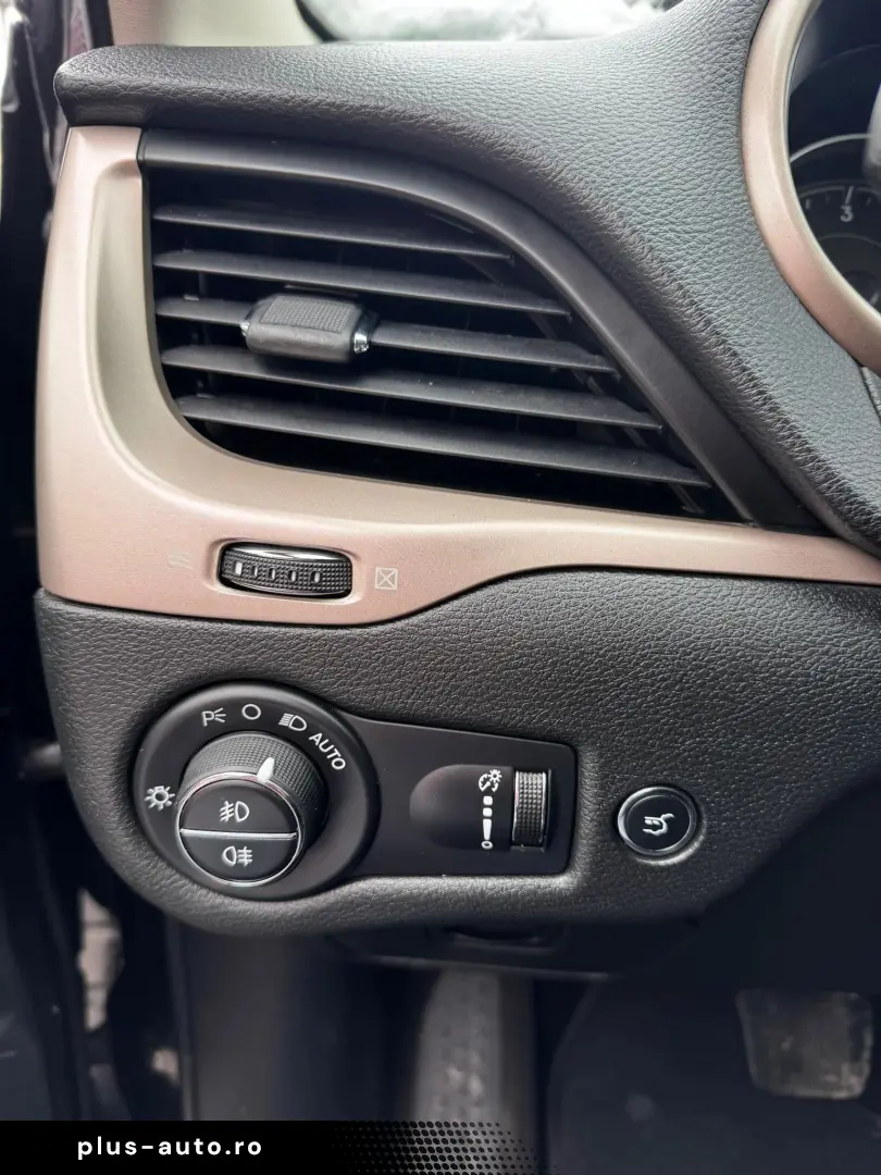 Jeep Cherokee 2015 2.0L Diesel