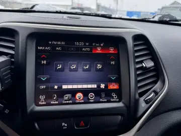 Jeep Cherokee 2015 2.0L Diesel