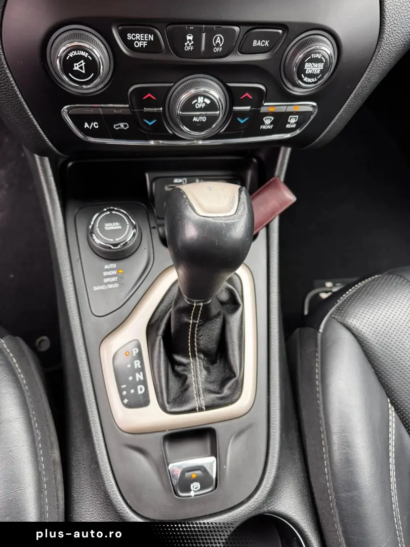 Jeep Cherokee 2015 2.0L Diesel