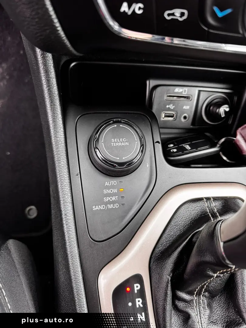 Jeep Cherokee 2015 2.0L Diesel