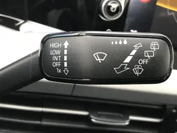 Volkswagen Golf 1.5 TSI ACT Life