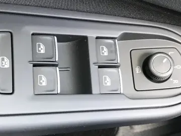 Volkswagen Golf 1.5 TSI ACT Life