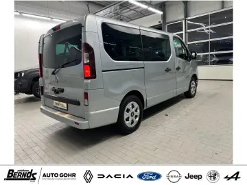 RENAULT Trafic Blue dCi 150 EDC Evolution AUTOM. 9-SITZ.