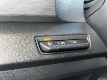 RENAULT Trafic 2 0 BLUE dCi 150 L2H1 3 0t