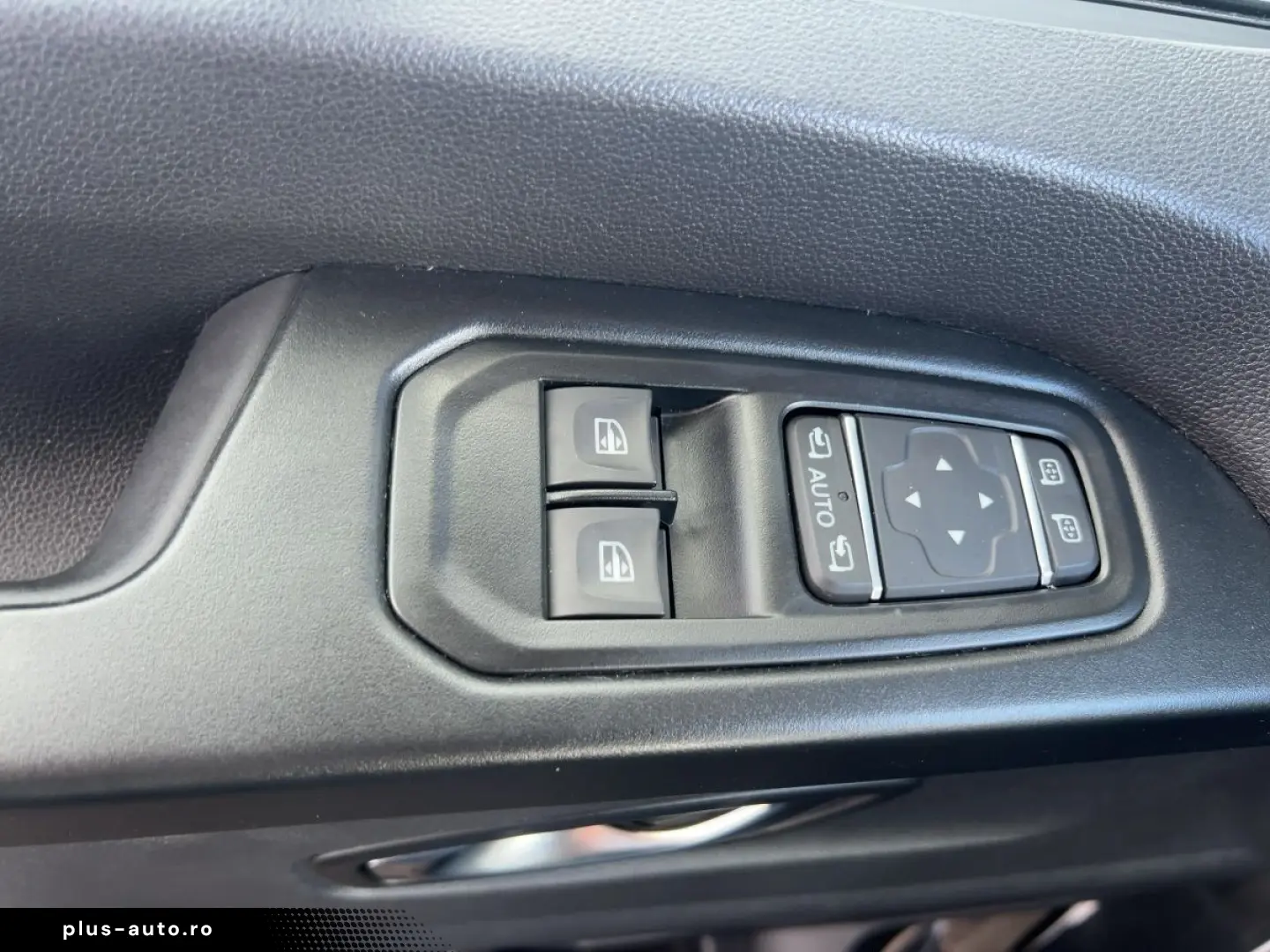 RENAULT Trafic 2 0 BLUE dCi 150 L2H1 3 0t