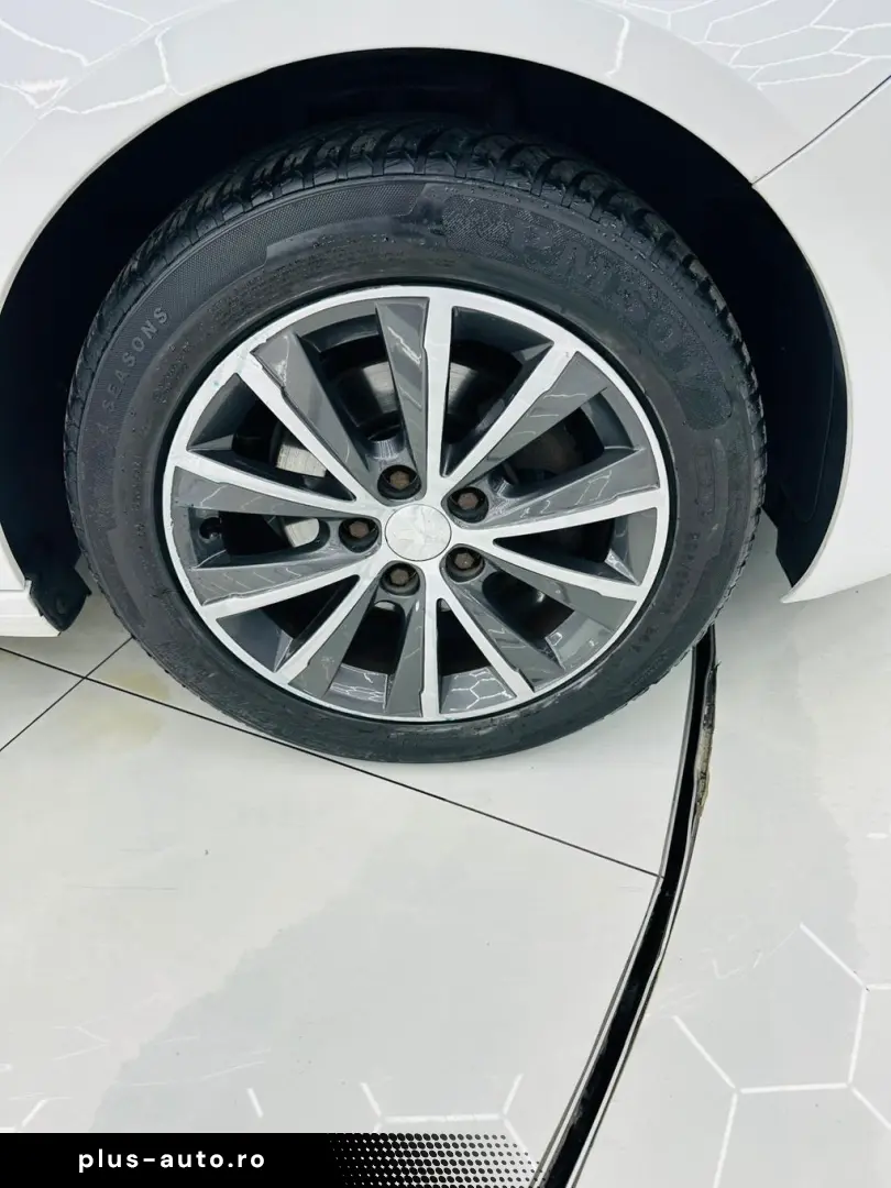 PEUGEOT 308 2015 1.6D E6 Garantie 12 Luni Rate Avans 0 Doar