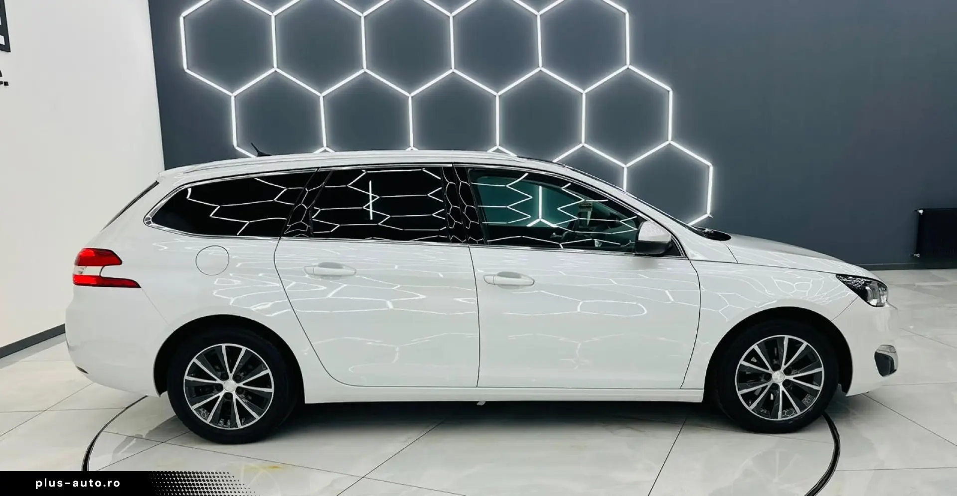 PEUGEOT 308 2015 1.6D E6 Garantie 12 Luni Rate Avans 0 Doar