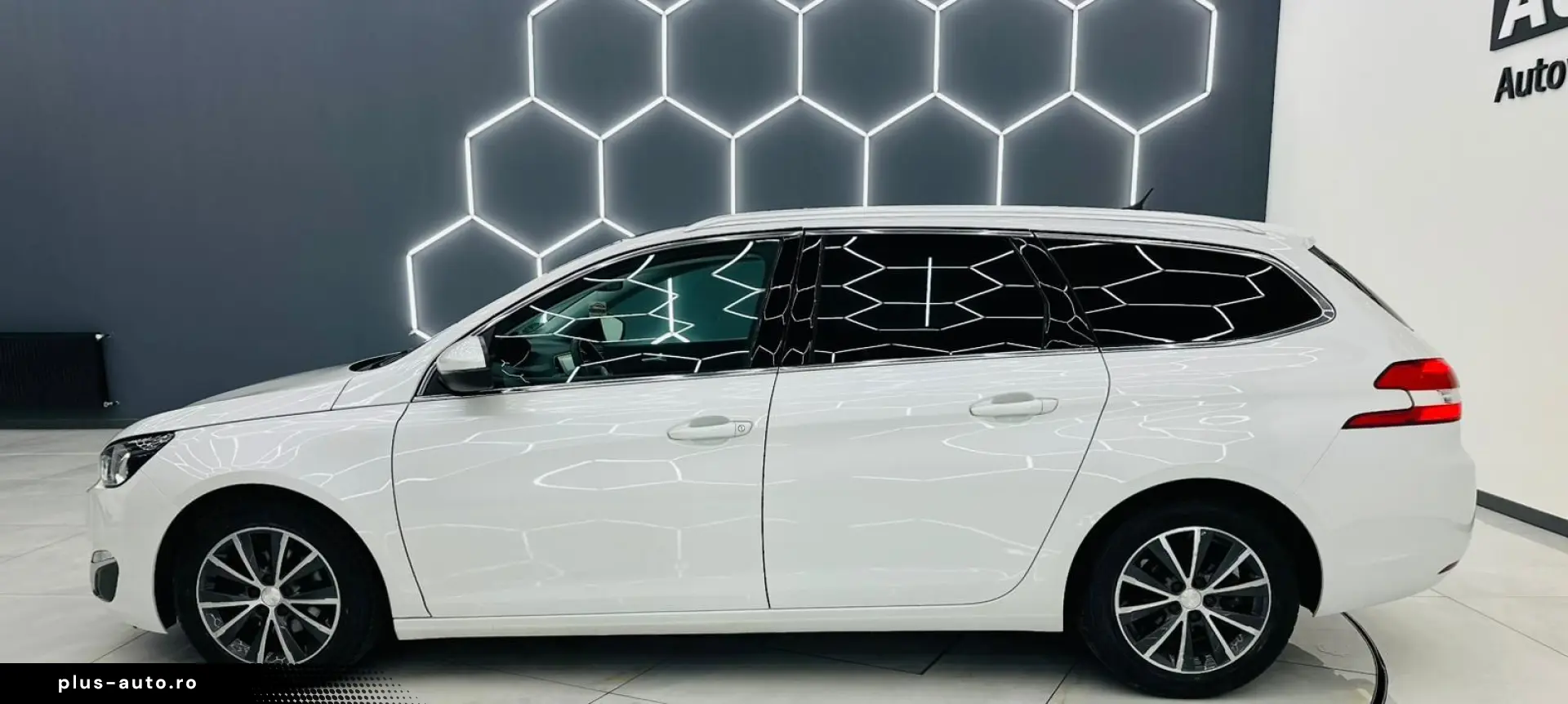 PEUGEOT 308 2015 1.6D E6 Garantie 12 Luni Rate Avans 0 Doar