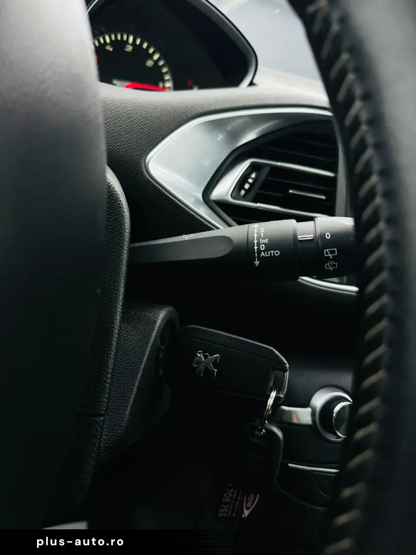 PEUGEOT 308 2015 1.6D E6 Garantie 12 Luni Rate Avans 0 Doar