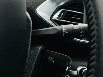 PEUGEOT 308 2015 1.6D E6 Garantie 12 Luni Rate Avans 0 Doar