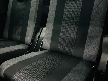 PEUGEOT 5008 2017 1.2i E6 7 Locuri Garantie 12 Luni Rate Ava