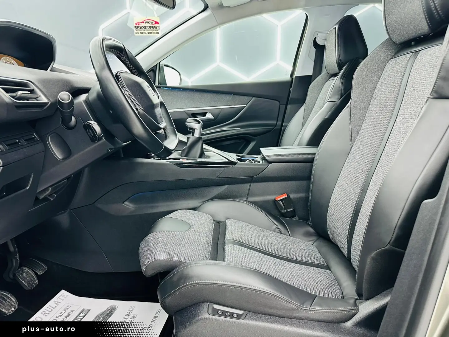 PEUGEOT 5008 2017 1.2i E6 7 Locuri Garantie 12 Luni Rate Ava