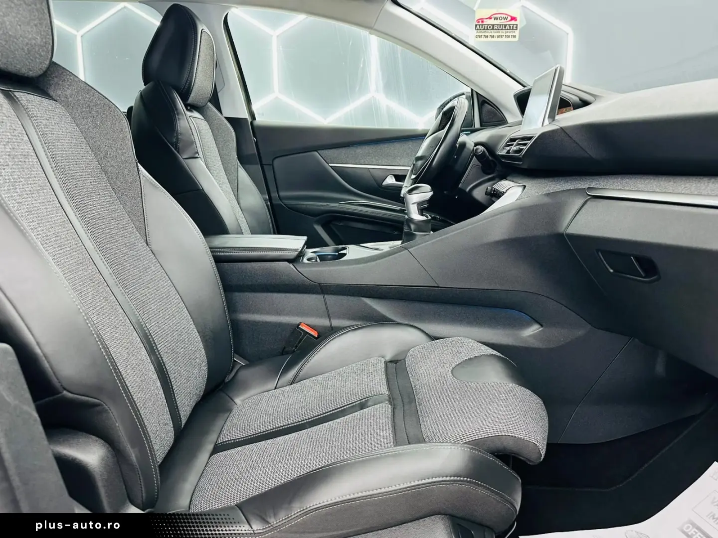 PEUGEOT 5008 2017 1.2i E6 7 Locuri Garantie 12 Luni Rate Ava