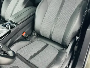 PEUGEOT 5008 2017 1.2i E6 7 Locuri Garantie 12 Luni Rate Ava