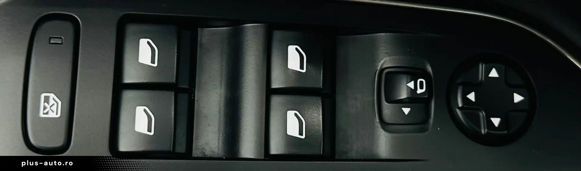 PEUGEOT 5008 2017 1.2i E6 7 Locuri Garantie 12 Luni Rate Ava