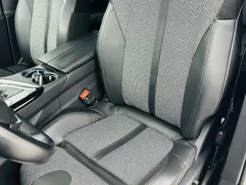 PEUGEOT 5008 2017 1.2i E6 7 Locuri Garantie 12 Luni Rate Ava