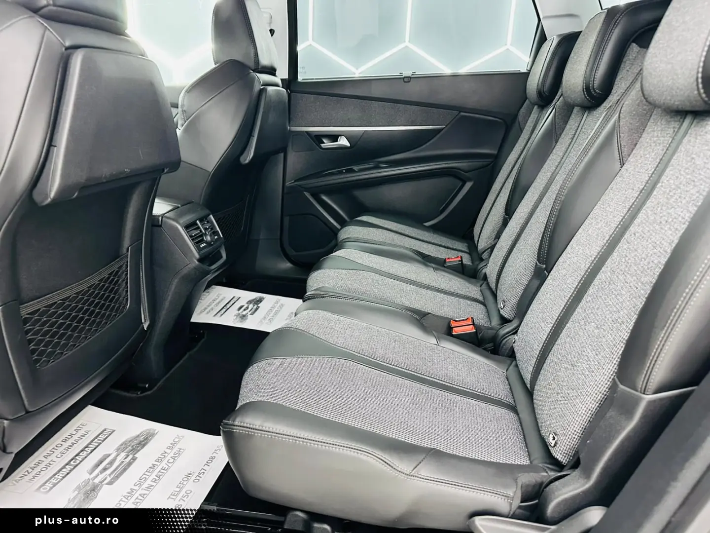 PEUGEOT 5008 2017 1.2i E6 7 Locuri Garantie 12 Luni Rate Ava