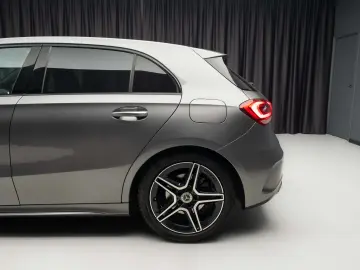 MERCEDES-BENZ A200 AMG