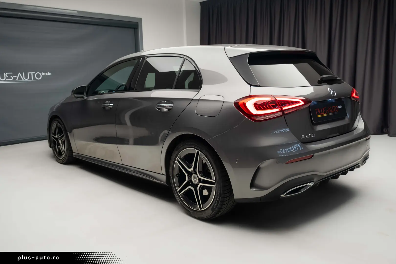 MERCEDES-BENZ A200 AMG