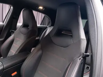 MERCEDES-BENZ A200 AMG