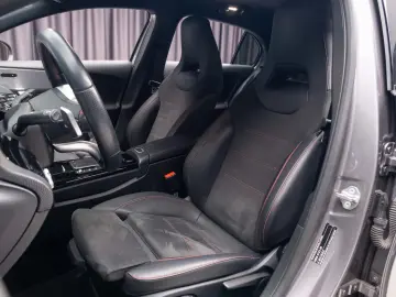 MERCEDES-BENZ A200 AMG