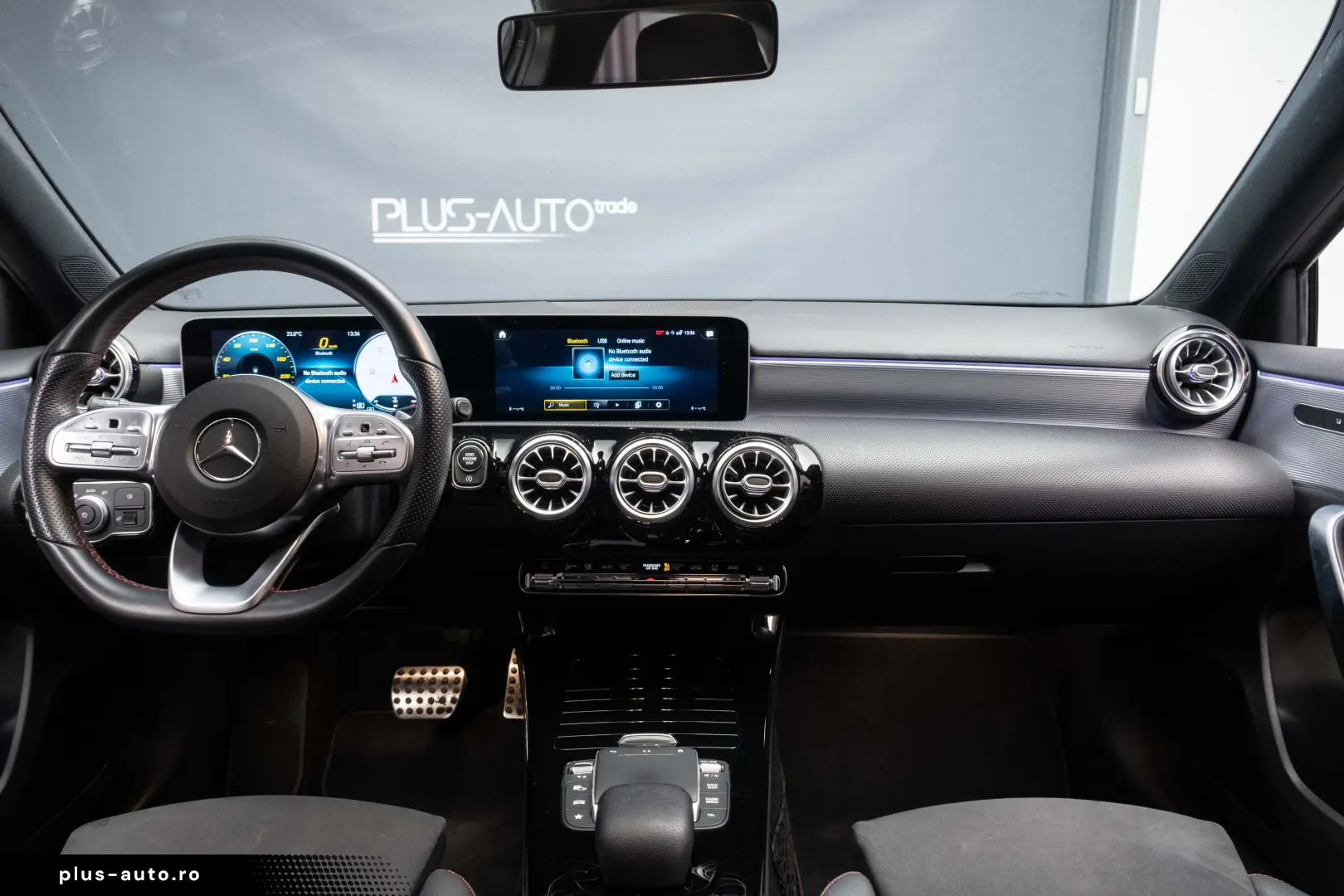 MERCEDES-BENZ A200 AMG