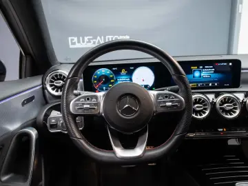 MERCEDES-BENZ A200 AMG